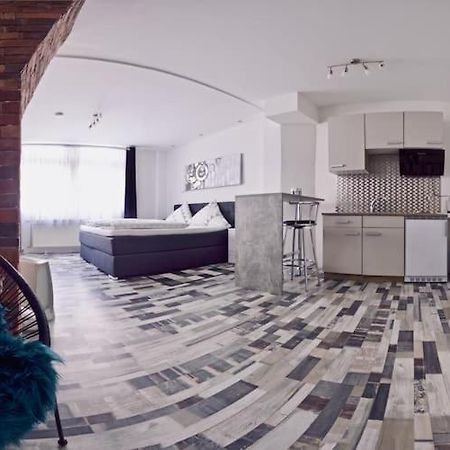 Moderne Wohnung Schwarzwald - In Bester Lage Direkt Am Fluss Bad Wildbad Buitenkant foto