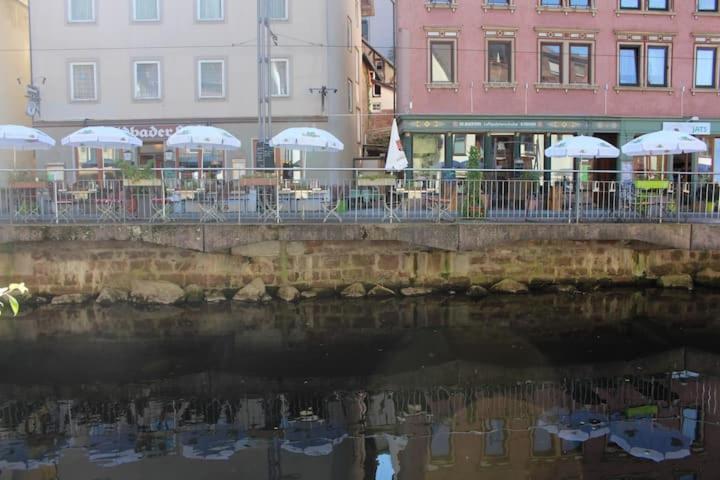 Moderne Wohnung Schwarzwald - In Bester Lage Direkt Am Fluss Bad Wildbad Buitenkant foto