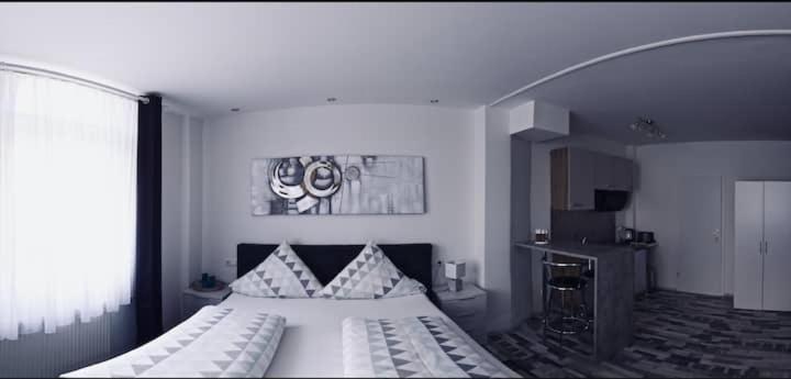Moderne Wohnung Schwarzwald - In Bester Lage Direkt Am Fluss Bad Wildbad Buitenkant foto